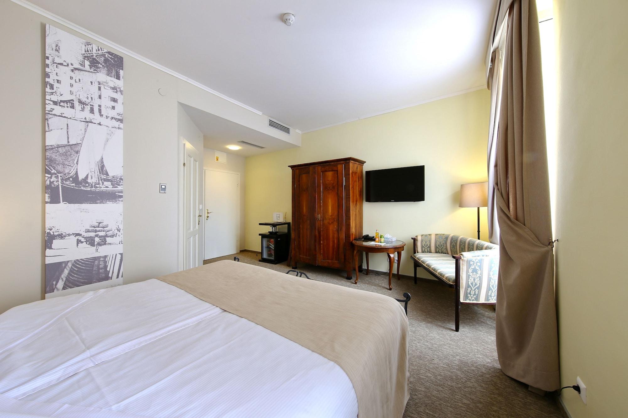 Hotel Angelo D'Oro Rovinj Extérieur photo