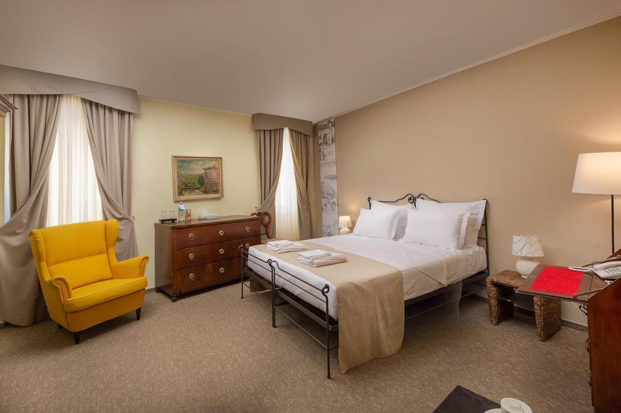 Hotel Angelo D'Oro Rovinj Extérieur photo