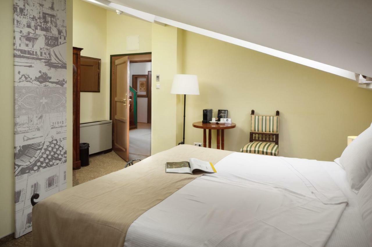 Hotel Angelo D'Oro Rovinj Extérieur photo